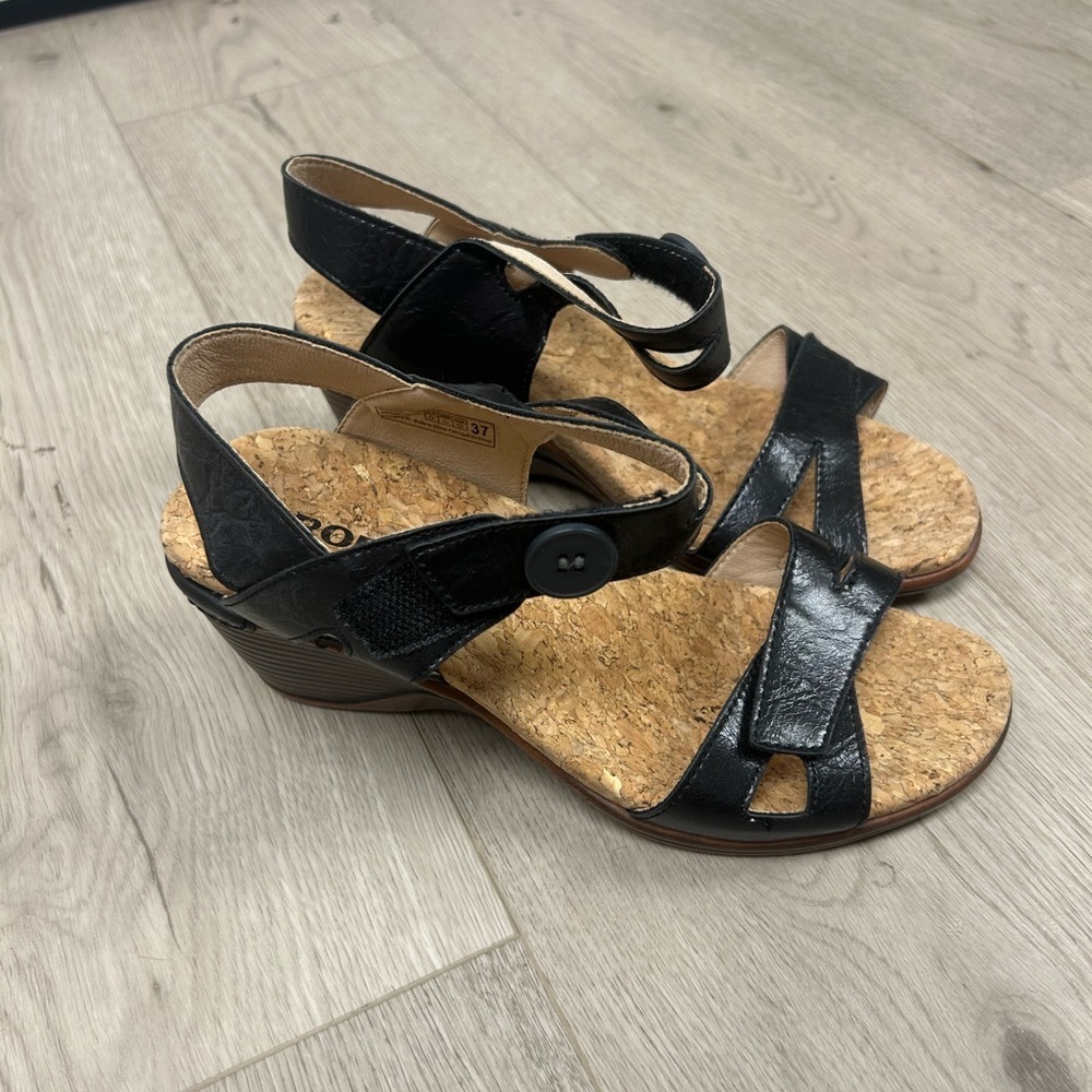 Romika Calgary 05 Adjustable Walking Sandals